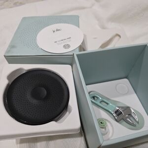 Jolie Black Filterd Showerhead